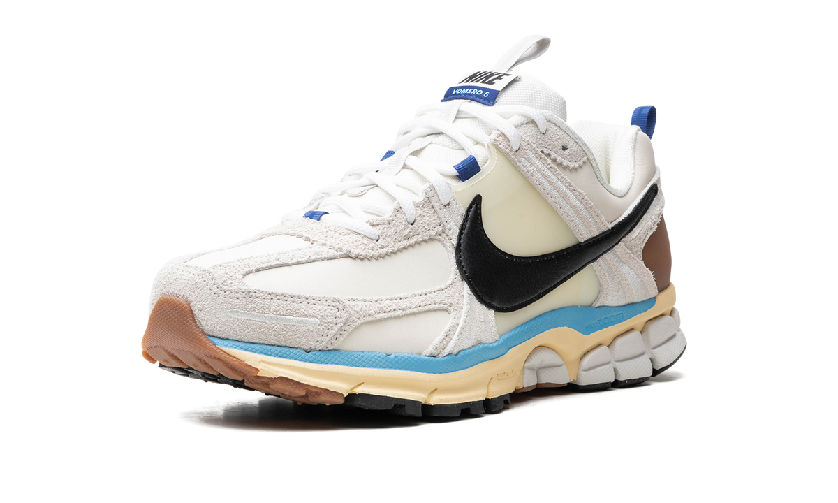Zoom Vomero 5 WMNS "Design By Japan" HF4524 111