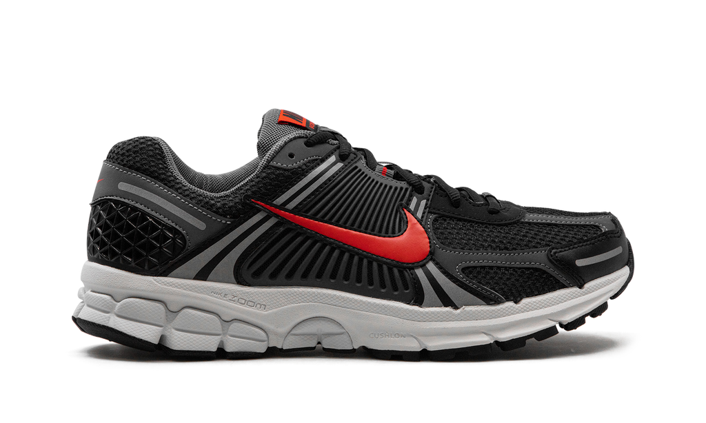 Air Zoom Vomero 5 "Black Picante Red" FB9149 001