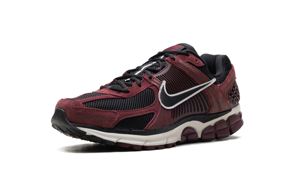 Zoom Vomero 5 "Dark Team Red" HF1553 601