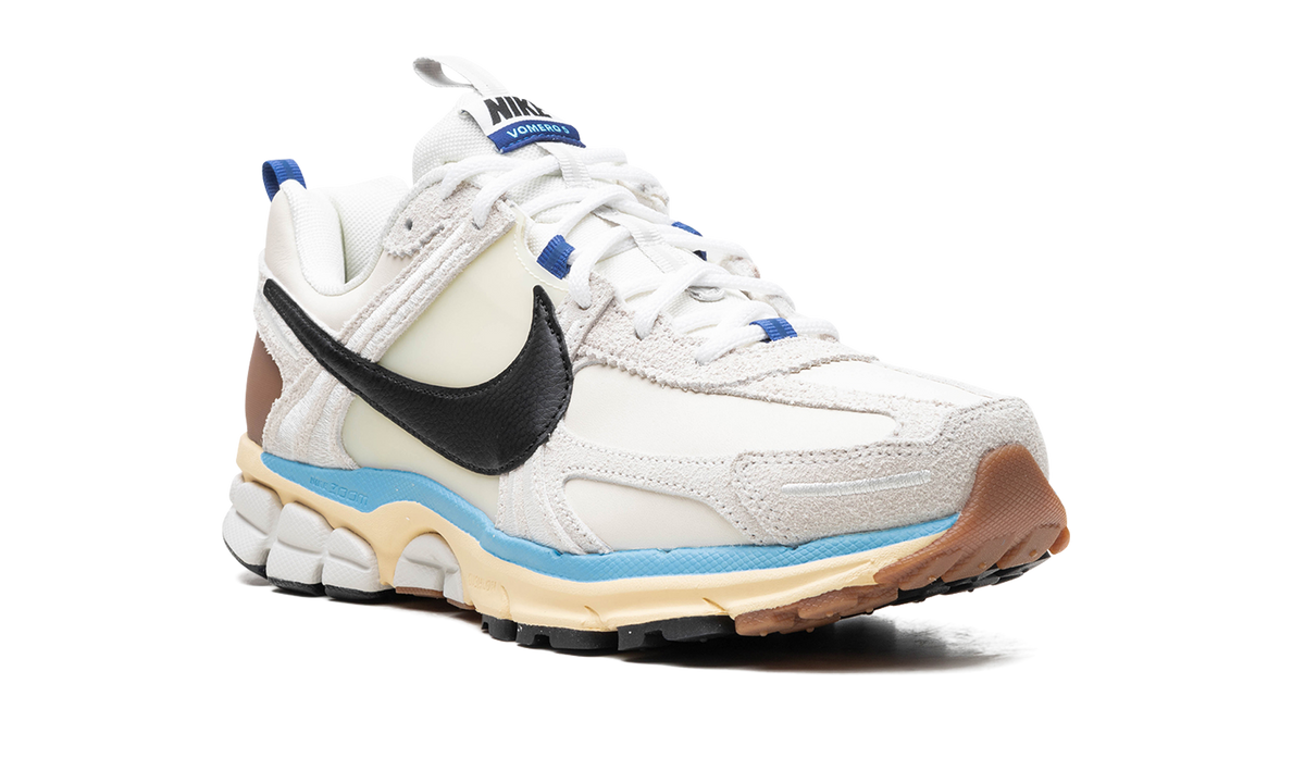 Zoom Vomero 5 WMNS "Design By Japan" HF4524 111