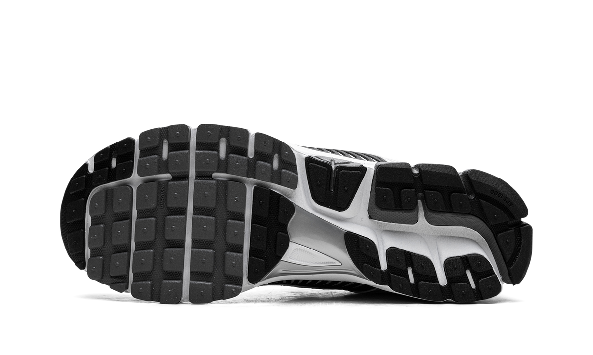 Zoom Vomero 5 SE SP "Black / Metallic Silver" CI1694 001