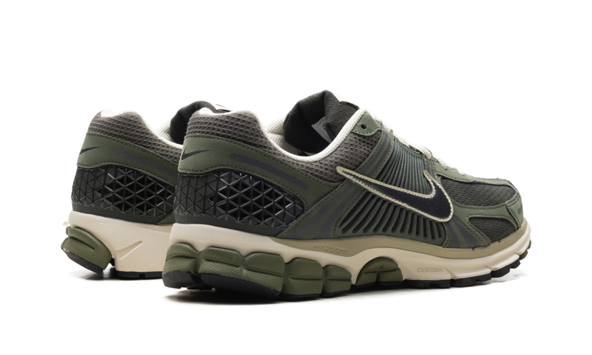 Zoom Vomero 5 SE "Army Olive / Sequoia / Light Khaki / Black" IB2987 300