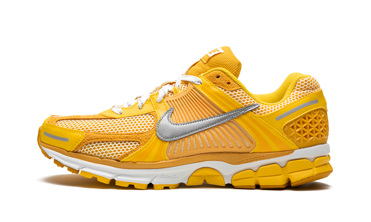 Zoom Vomero 5 "Varsity Maize" FJ4453 765