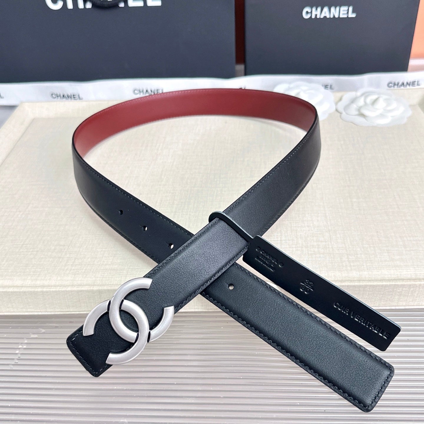 CC Reversible CC Buckle Belt Black Burgundy Cowhide 210300