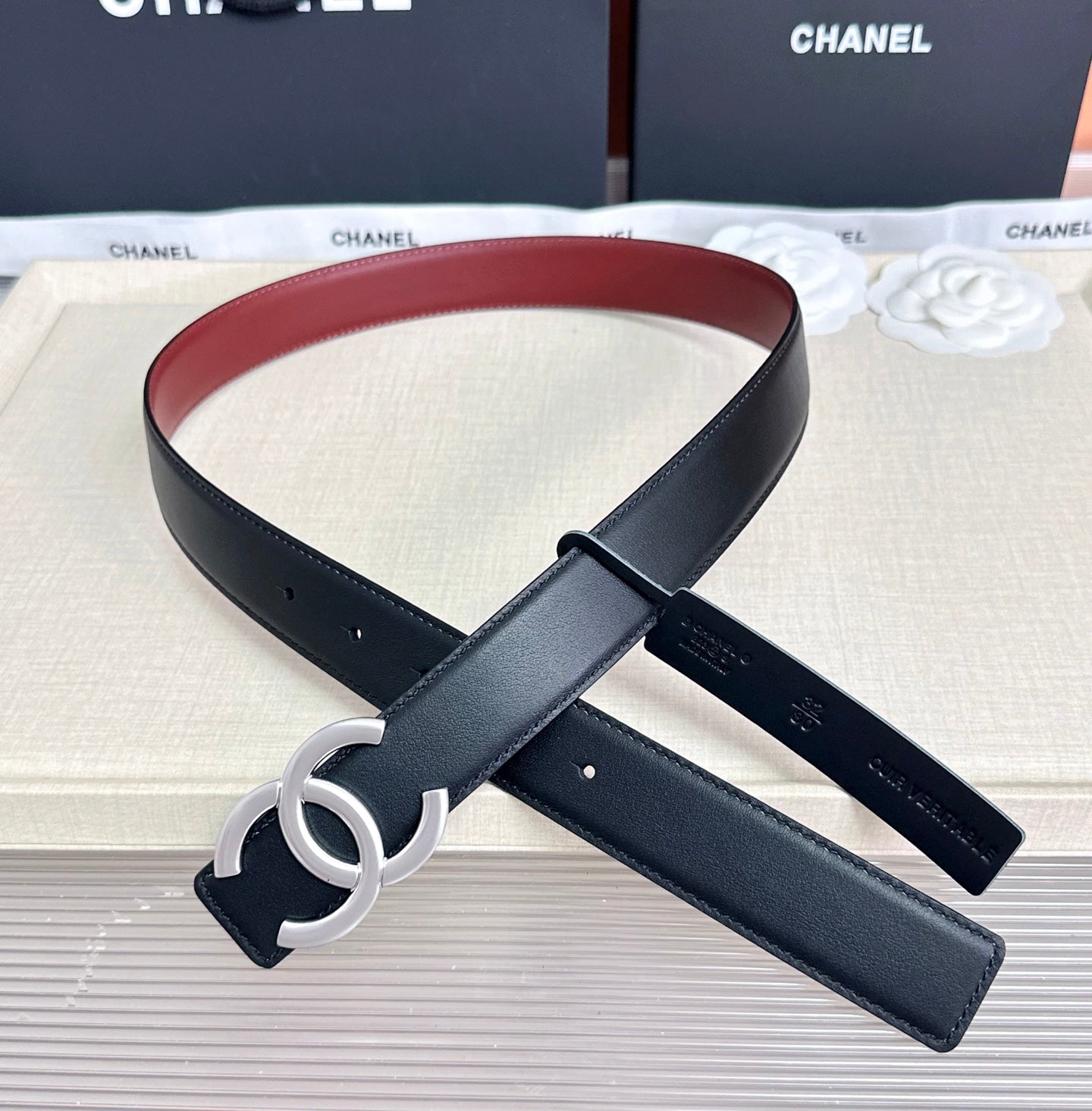 CC Reversible CC Buckle Belt Black Burgundy Cowhide 210300