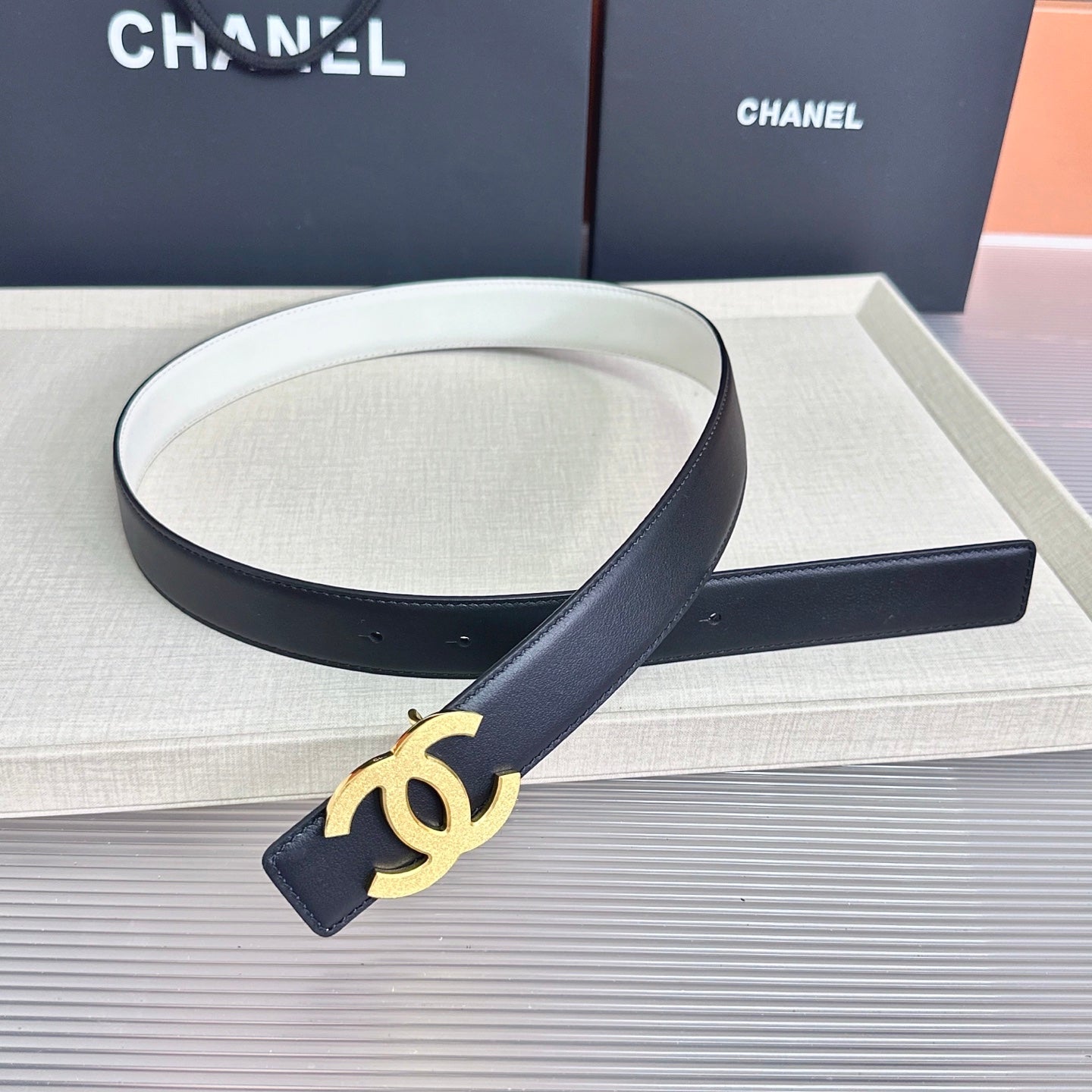CC Buckle Reversible Belt Black White Cowhide 211328