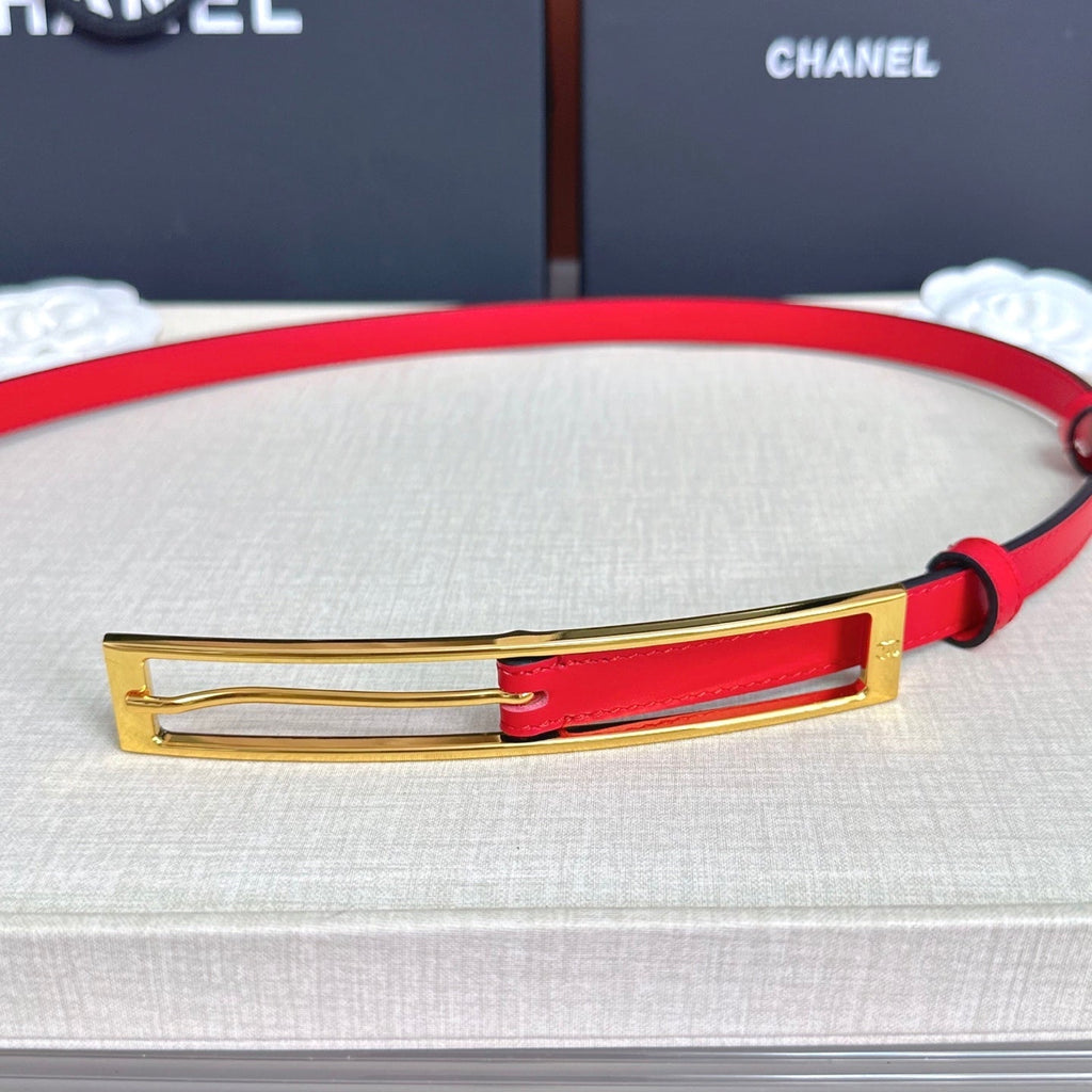CC Métiers d’art 2026 1.5cm Red Belt Leather 211437
