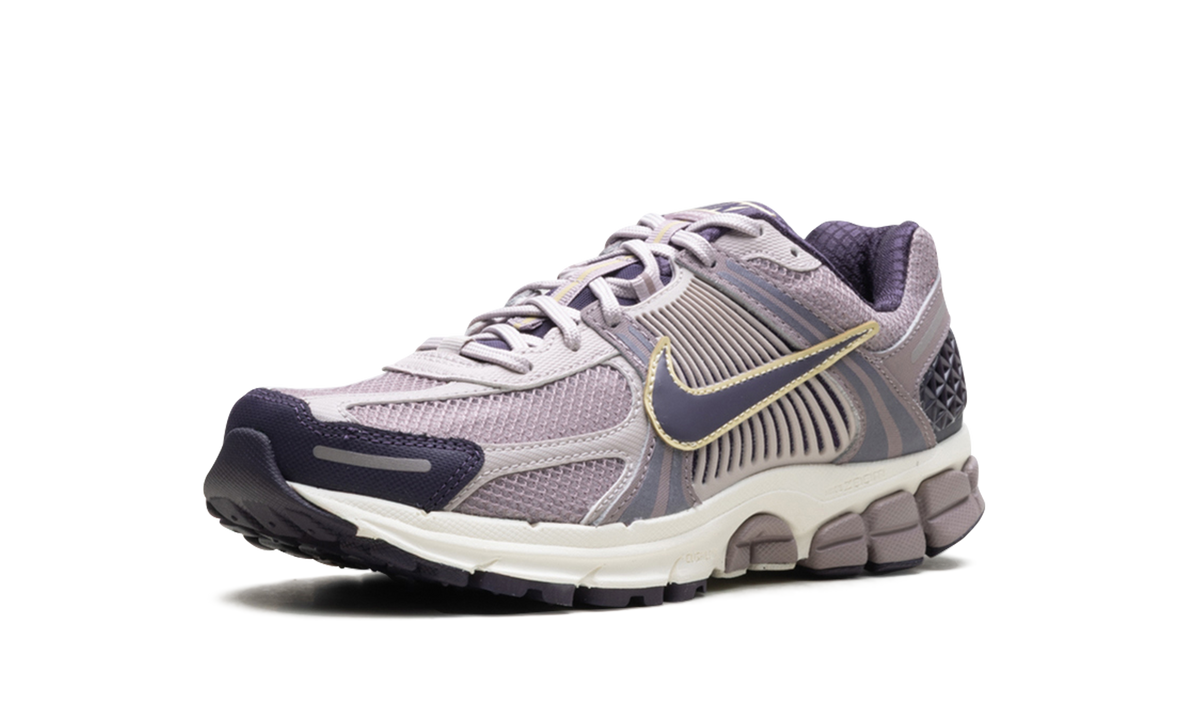Zoom Vomero 5 "Platinum Violet" HQ3643 019