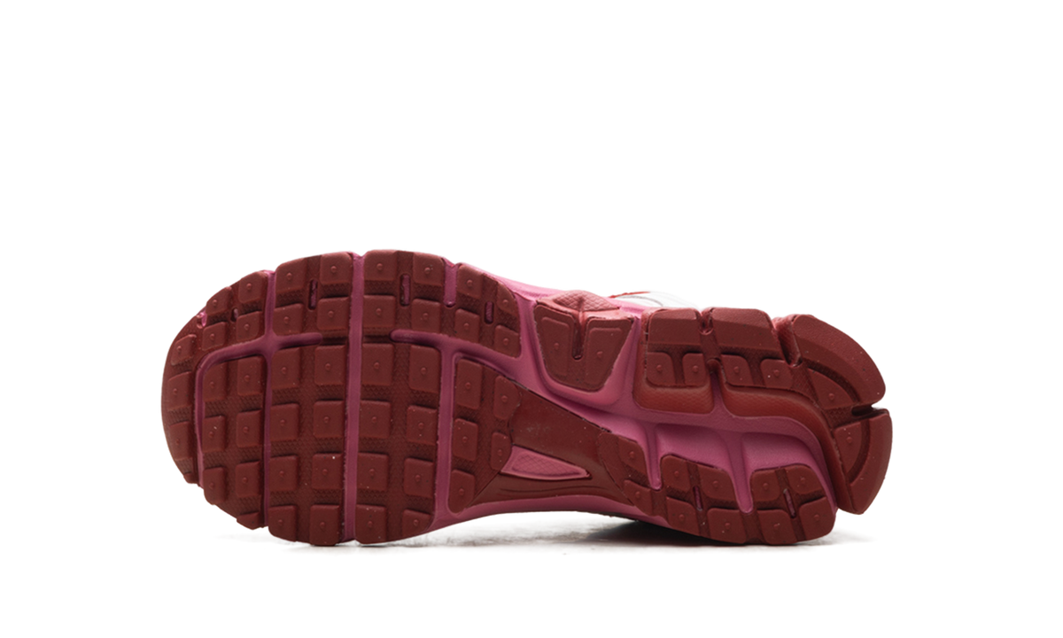 Vomero 5 GS "Silt Red Peony Crimson" HF6998 601