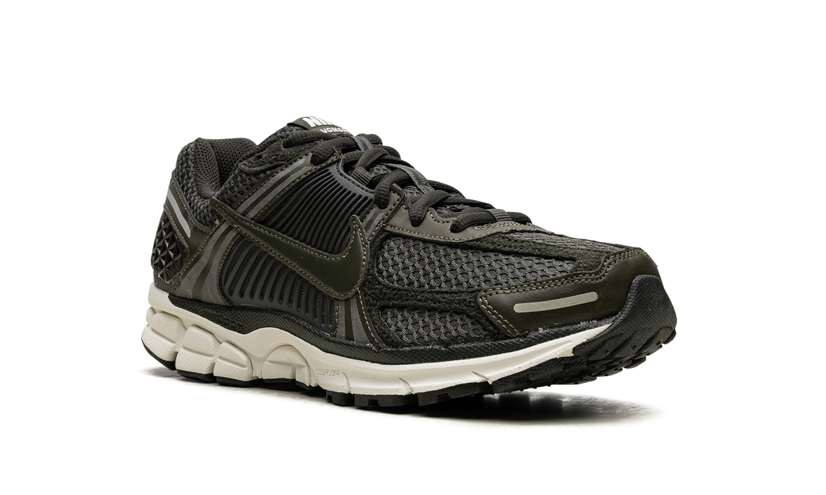 ZOOM VOMERO 5 WMNS "Sequoia" FQ8898 325