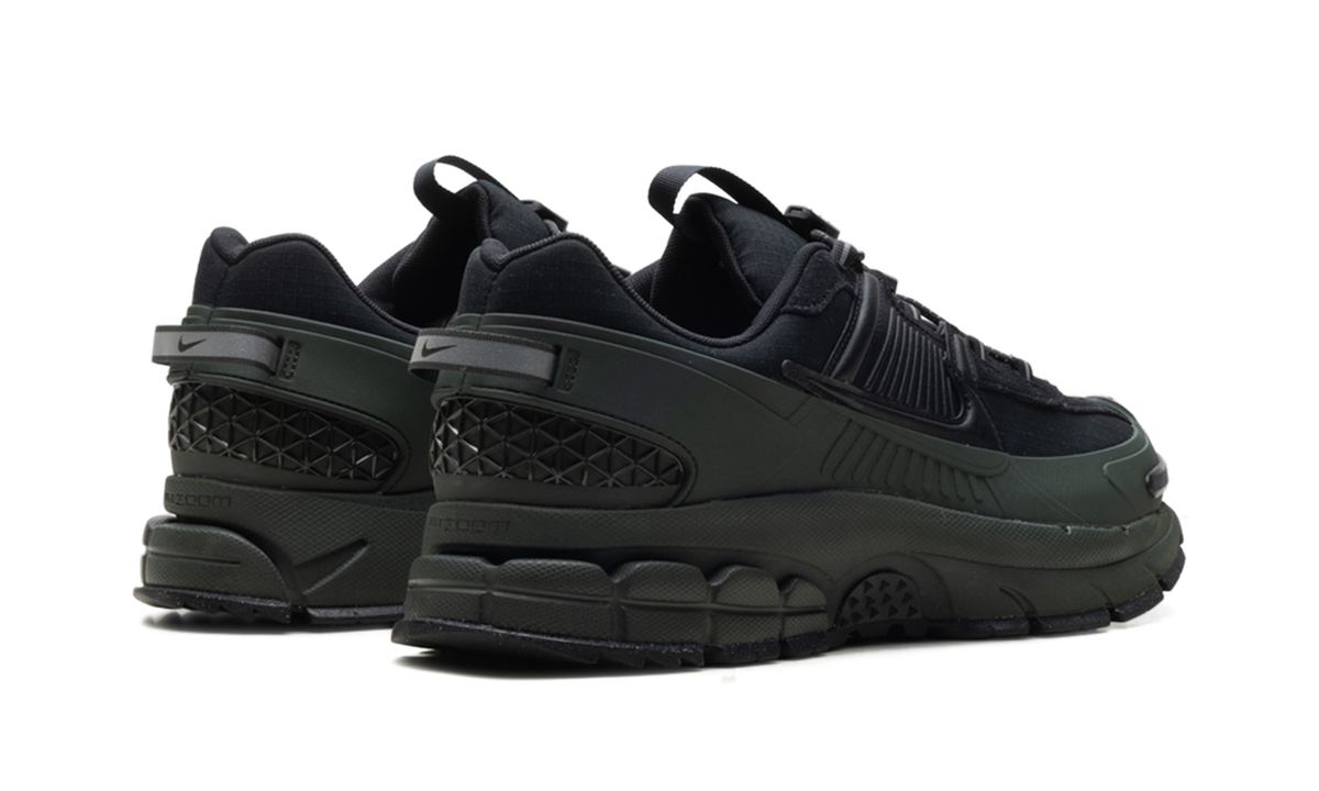 Zoom Vomero 5 Roam "Sequoia / Black" FV2295 300