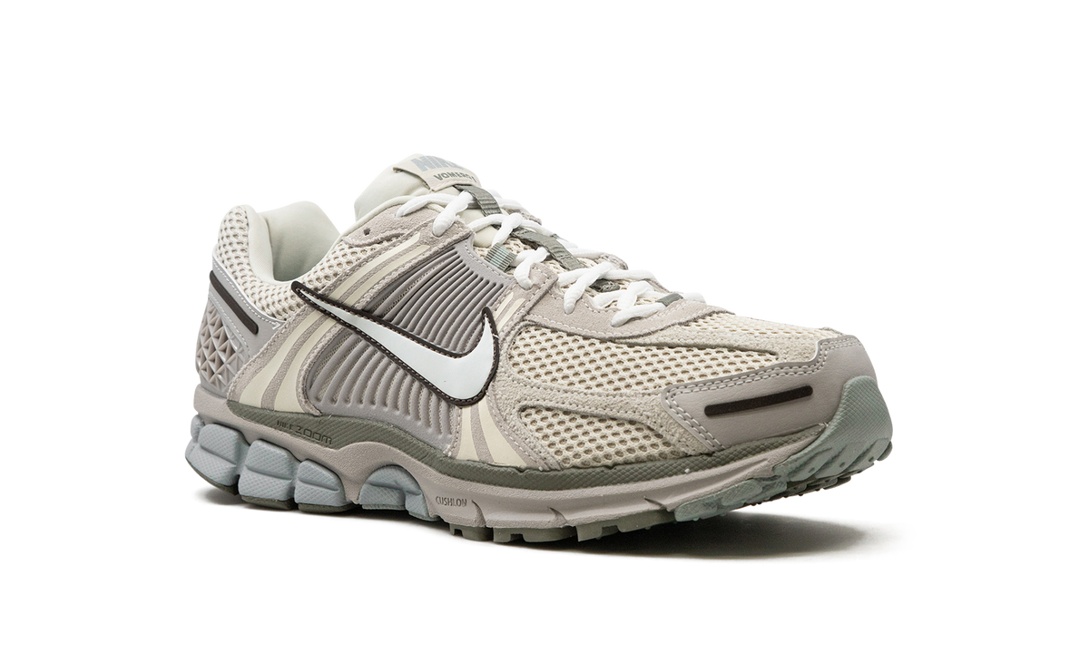 Air Zoom Vomero 5 "Light Orewood Brown" FZ3653 104