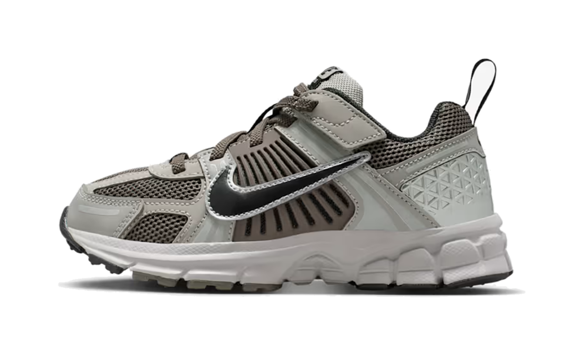 Vomero 5 PS "College Grey Cave Stone Metallic Silver Black" HF6999 010